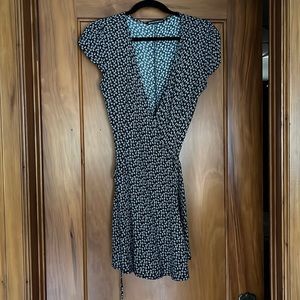 Floral short sleeved wrap dress